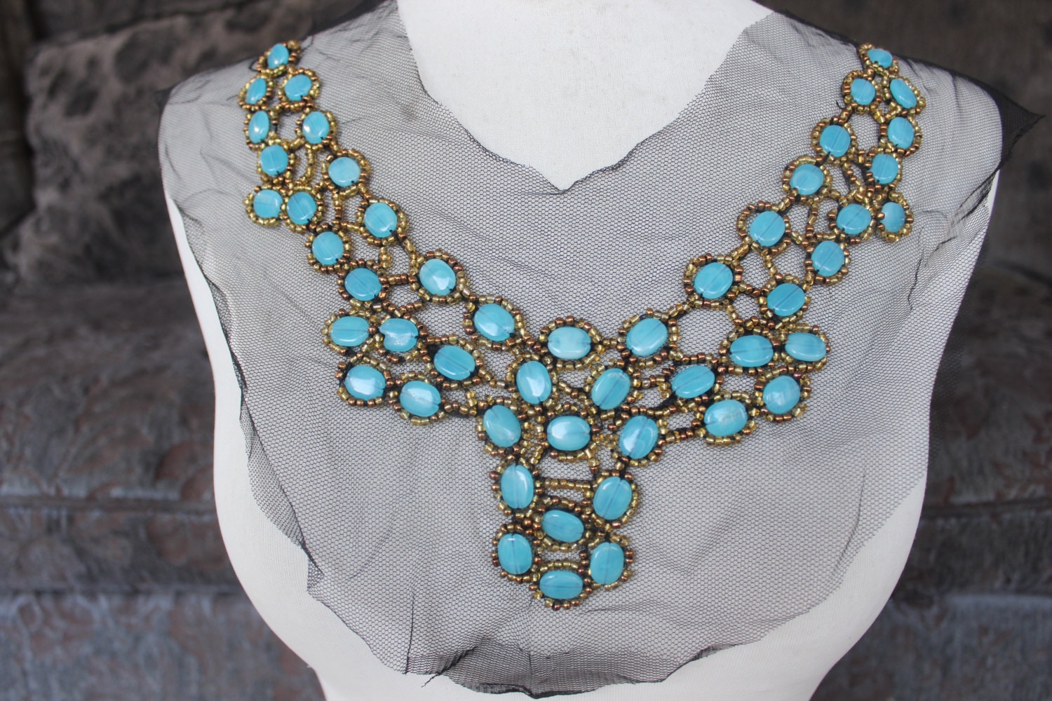 Süße Gestickte Und Perlenbesetzte Applikation, 1 Stück von CraftsWarehouseHub