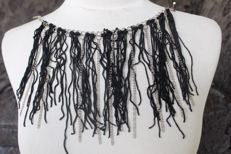 Süße Schwarze Farbe Applikation Mit Kette Silber 1 Stück Angebot von CraftsWarehouseHub