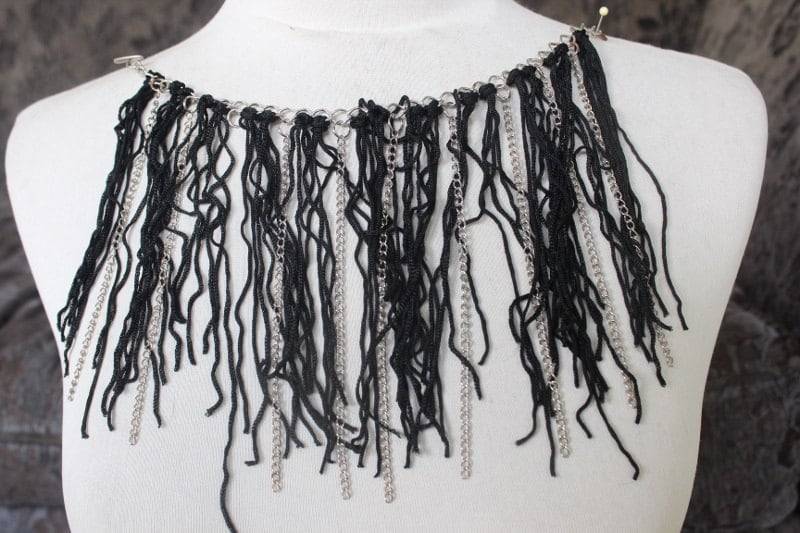 Süße Schwarze Farbe Applikation Mit Kette Silber 1 Stück Angebot von CraftsWarehouseHub