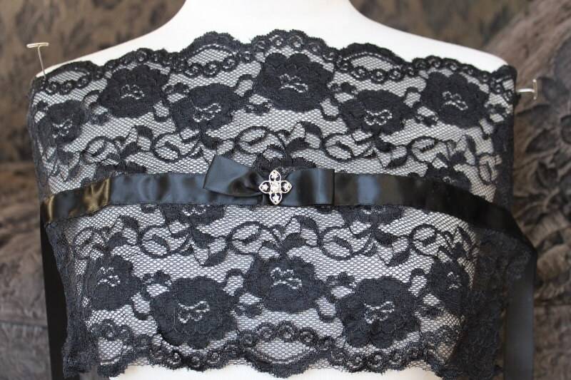 Süße Schwarze Farbe Spitzeapplique 1 Stück Angebot von CraftsWarehouseHub