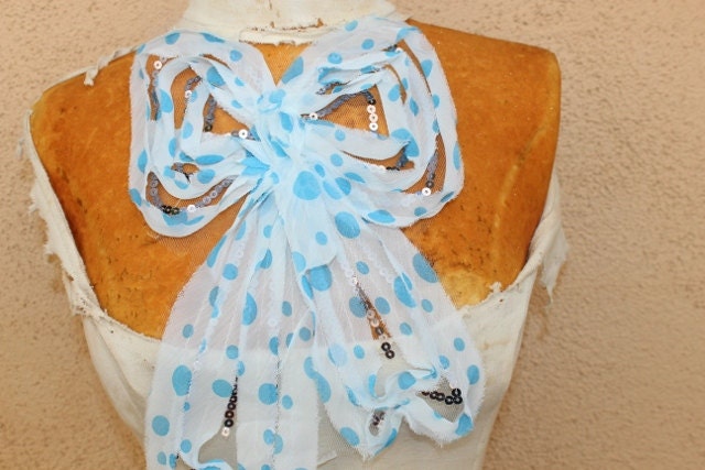 Süße Stickapplikationen Chiffon Schleife von CraftsWarehouseHub