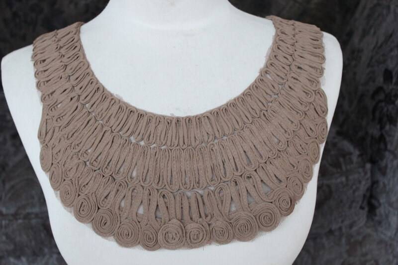 Süße Stickapplikationen Mokka Farbe 1 Stück Angebot von CraftsWarehouseHub