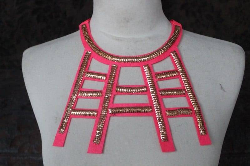 Süße Stickapplikationen Rosa Farbe Mit Goldfarbe Kette von CraftsWarehouseHub