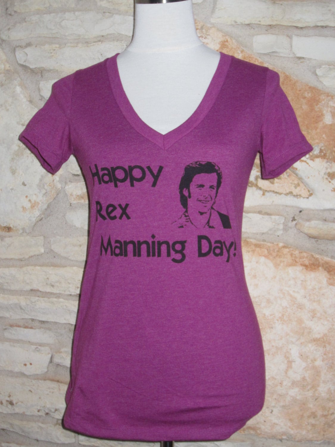 Rex Manning Tag Empire Records V Hals Frauen Screenprinted Shirt Rex Manning Tag Empire Records V Hals Frauen Screenprinted Shirt von CraftsbyCasaverde