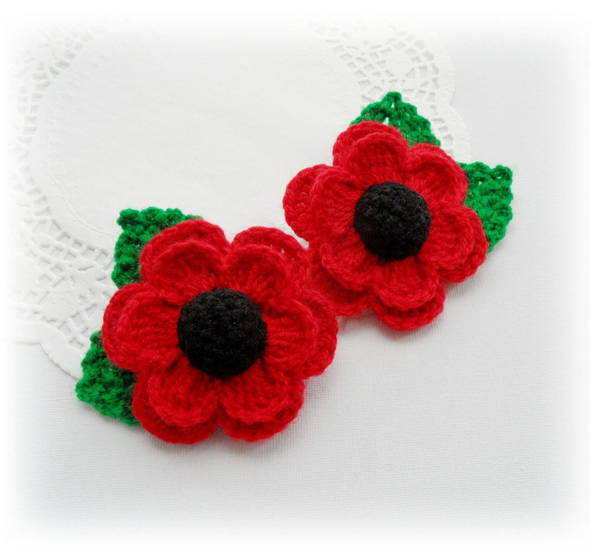 Gehäkelte Mohnblumen - 2Er Set Rote Erinnerungstag Broschen Corsage Brosche Made To Order von CraftsbySigita