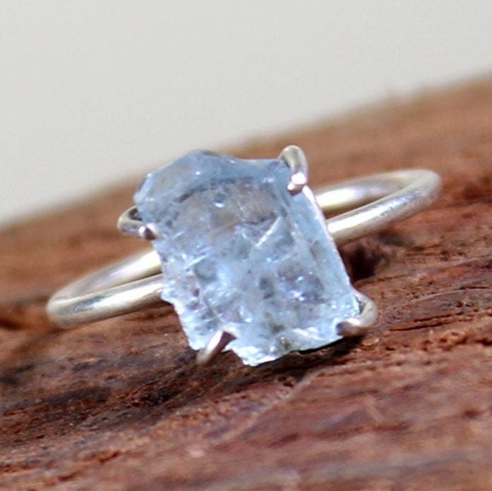 Handgemachter Aquamarin-Edelsteinring Aus 925Er Sterlingsilber Handgemachter Aquamarin-Edelsteinring Aus 925Er Sterlingsilber von CraftworldGifts