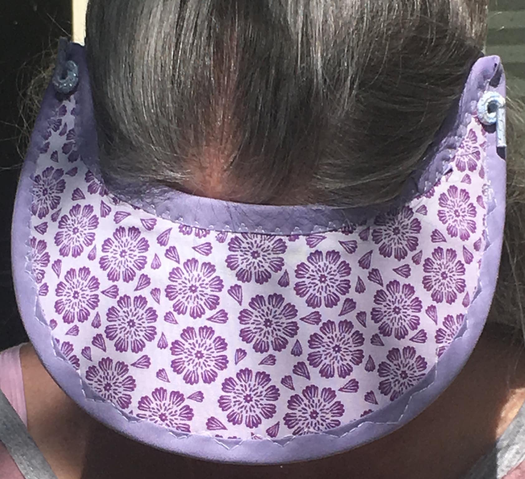 Sonnenblende, Visier, Leicht Reversible Lavendel Waschbar Verstellbare Tuch Sonnenblende, Visier, Leicht Reversible Lavendel Waschbar Verstellbare Tuch von CraftyAustinMimi