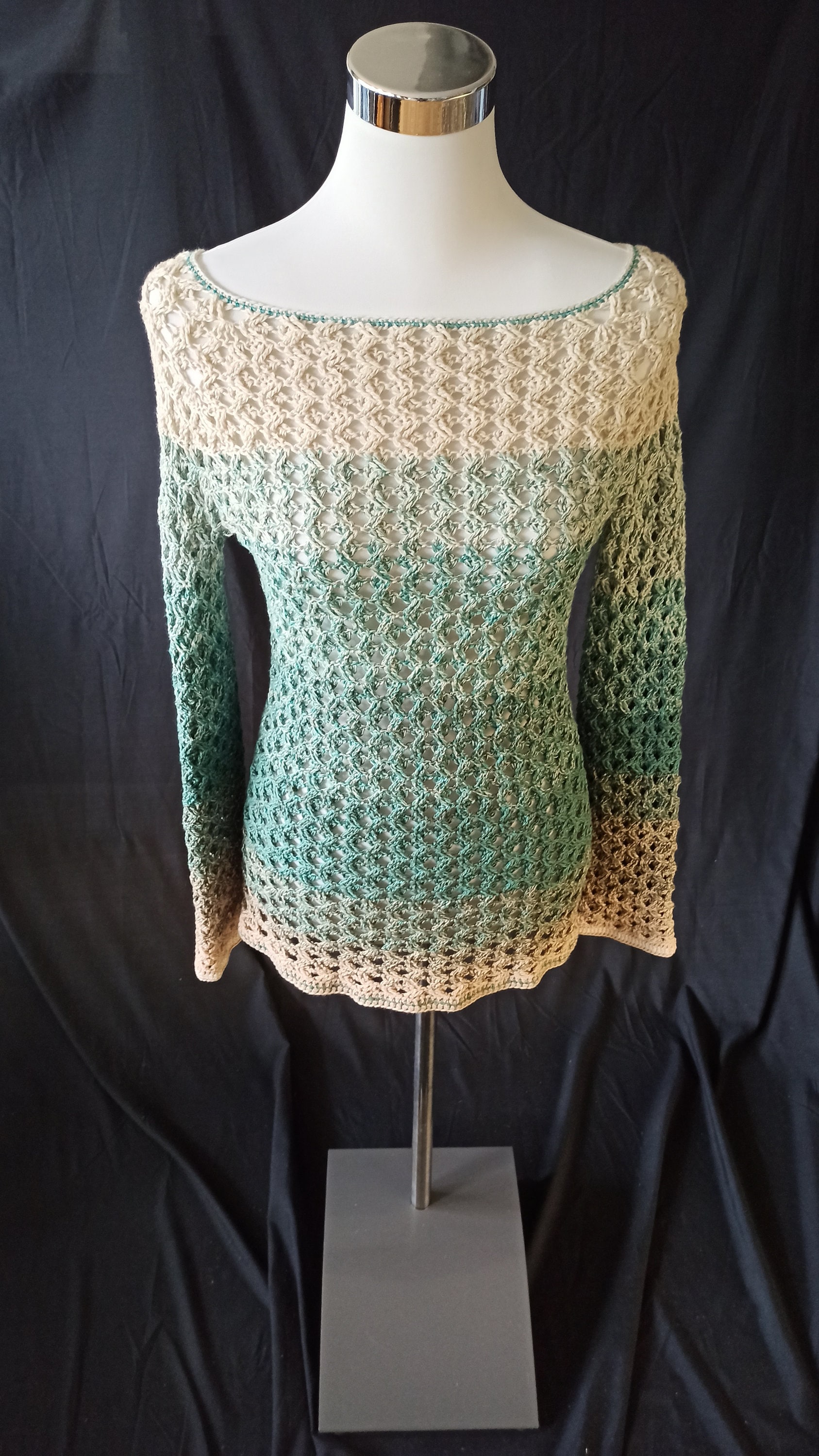 Häkel-Pulli Farbverlauf Im 3D-Gittermuster von CraftyBeeByBirte