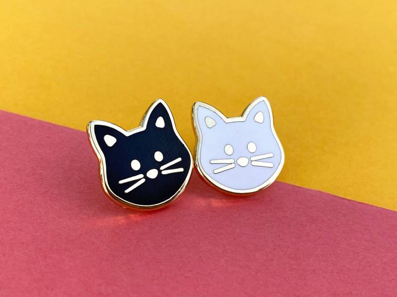 Emaille Pin Katzenbündel, Ein Tolles Geschenk Für Jeden Katzenliebhaber von CraftyCactusCompany
