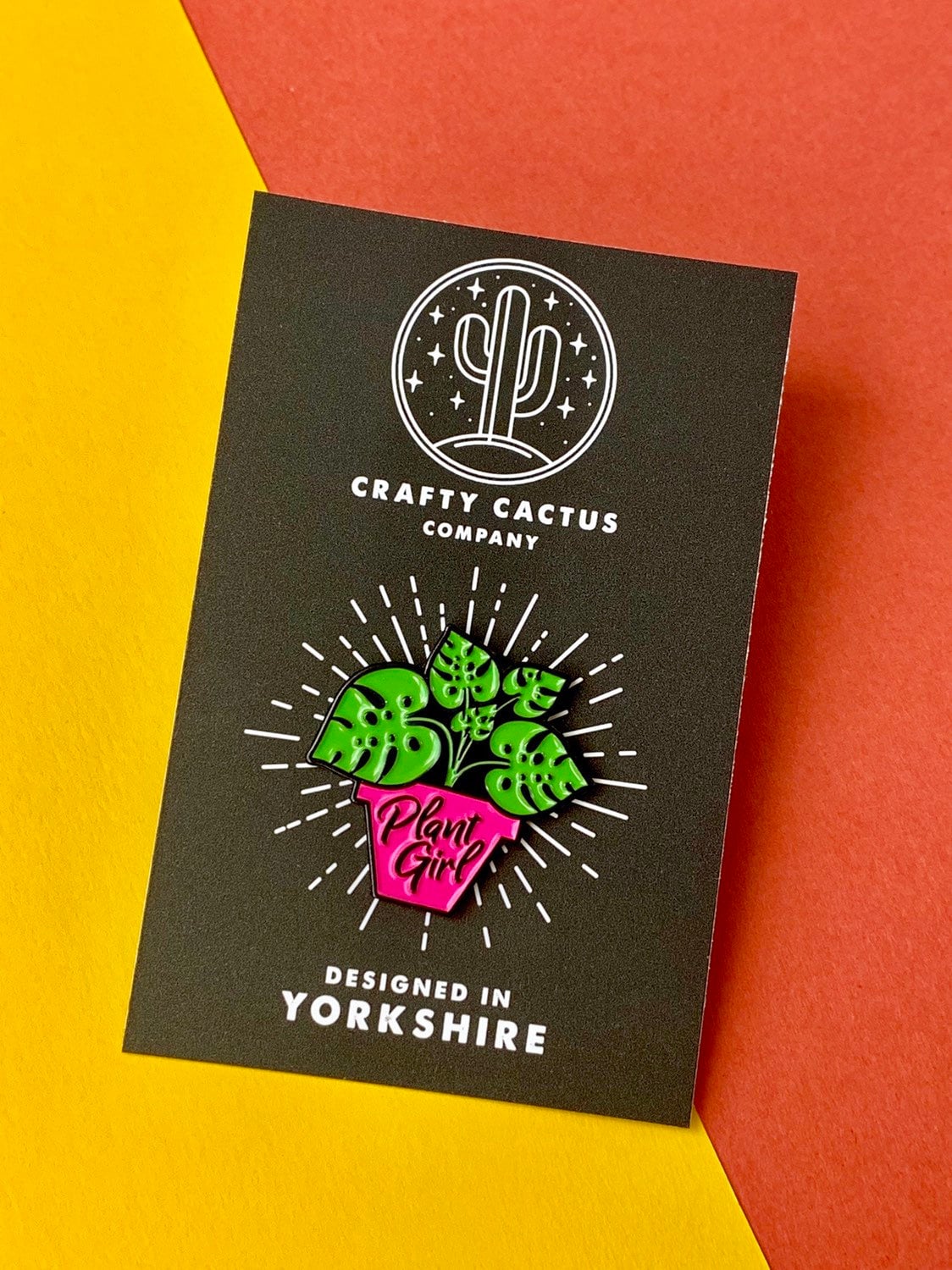 Emaille Pin Pink Plant Girl Abzeichen, Ein Tolles Geschenk Für Jeden Pflanzenliebhaber von CraftyCactusCompany