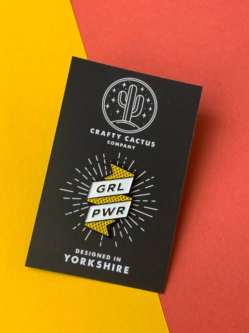 Grl Pwr Girl Power Emaille Pin Für Euch Starke Mädchen, Aus Unserem Premium Sortiment An Pins... Feminismus, Frauen von CraftyCactusCompany