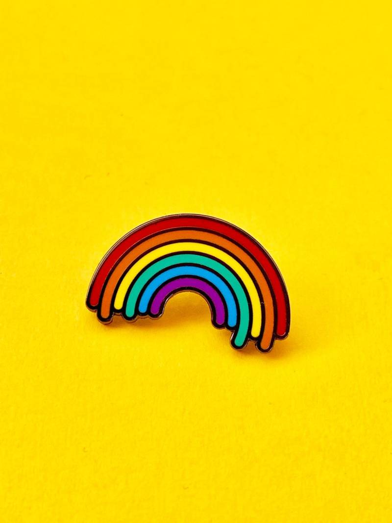 Regenbogen Pin, Abzeichen, Hard Emaille, Ein Tolles Geschenk Für Jeden Schlüsselbund von CraftyCactusCompany