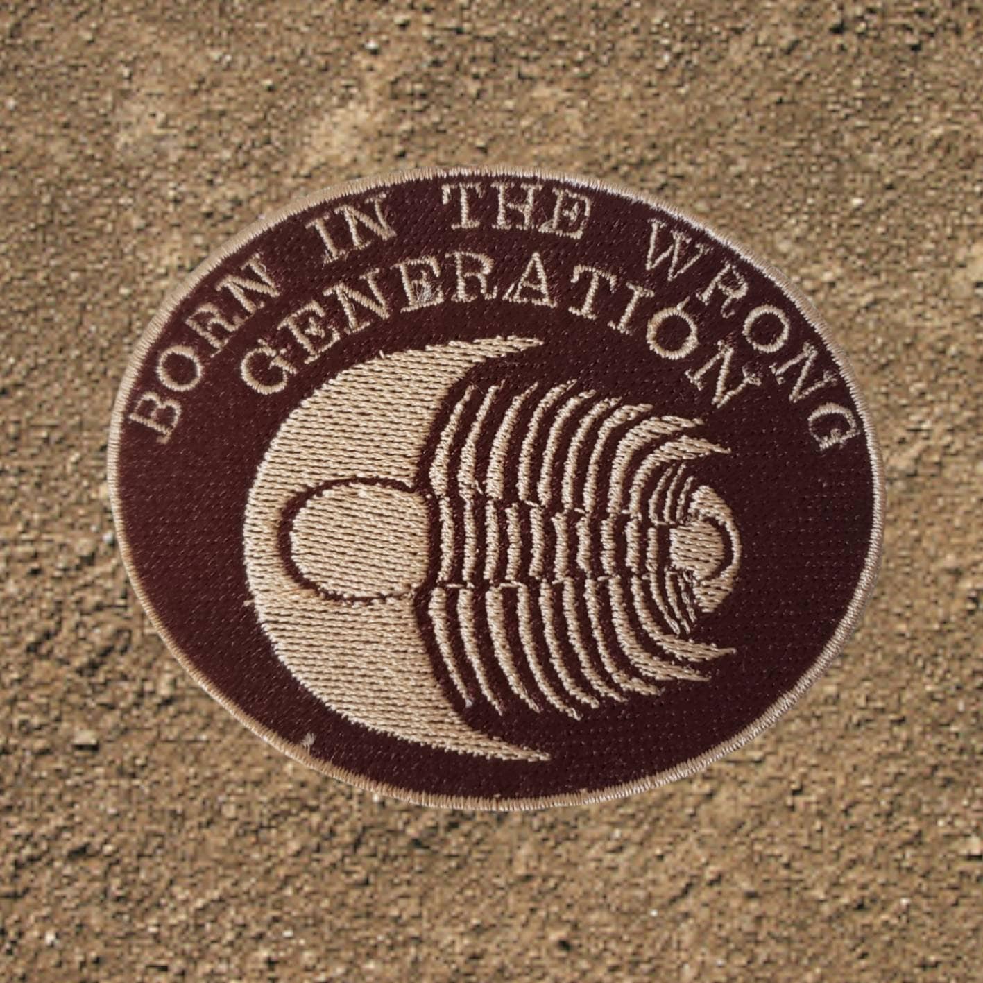 Born in The Wrong Generation - Trilobit Fossil Patch von CraftyCrowShoppe