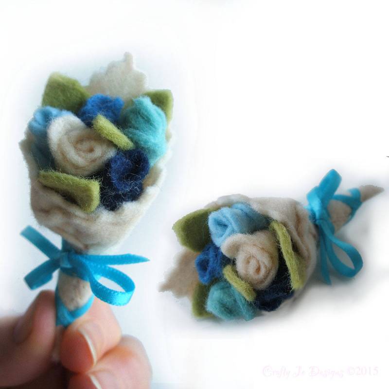 Blaue Rose Filz Brosche Andenken Hochzeit Boutonniere Blaue Rose Filz Brosche Andenken Hochzeit Boutonniere von CraftyJoDesigns