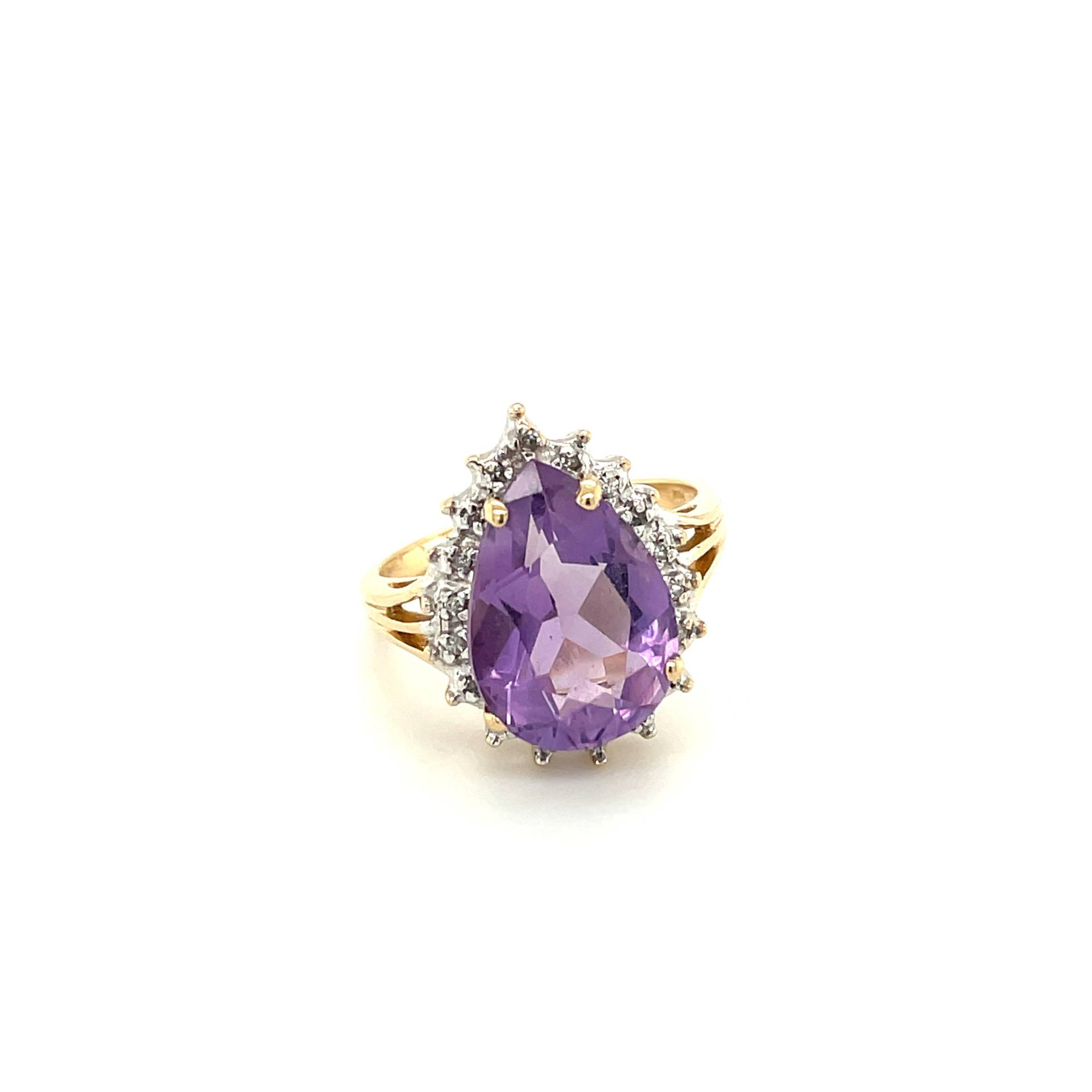 14K Gelbgold Birne Geschnitten Amethyst Und Diamant Statement Ring von Crawfordsjewel