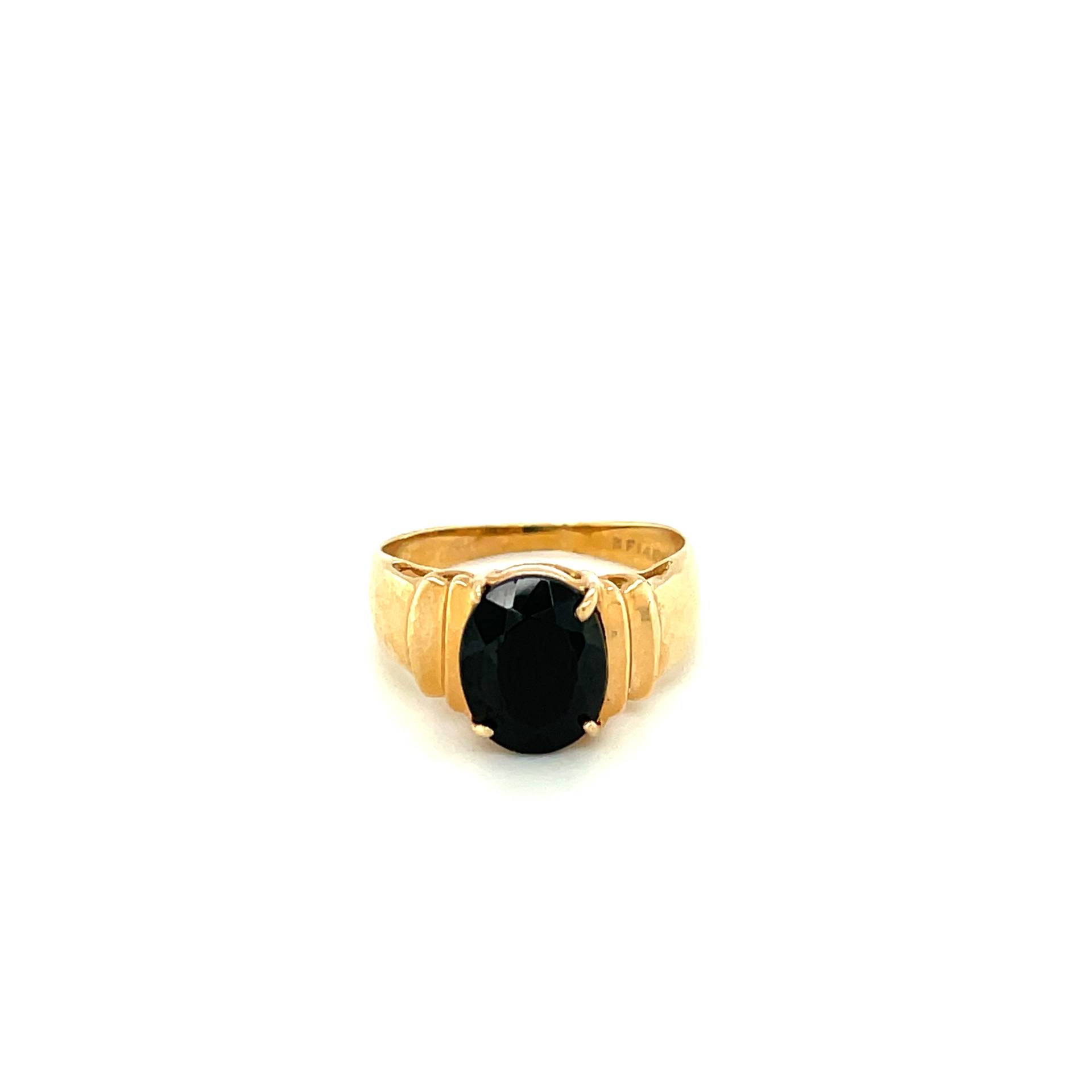 14K Gelbgold Oval Geschliffener Onyx Ring von Crawfordsjewel