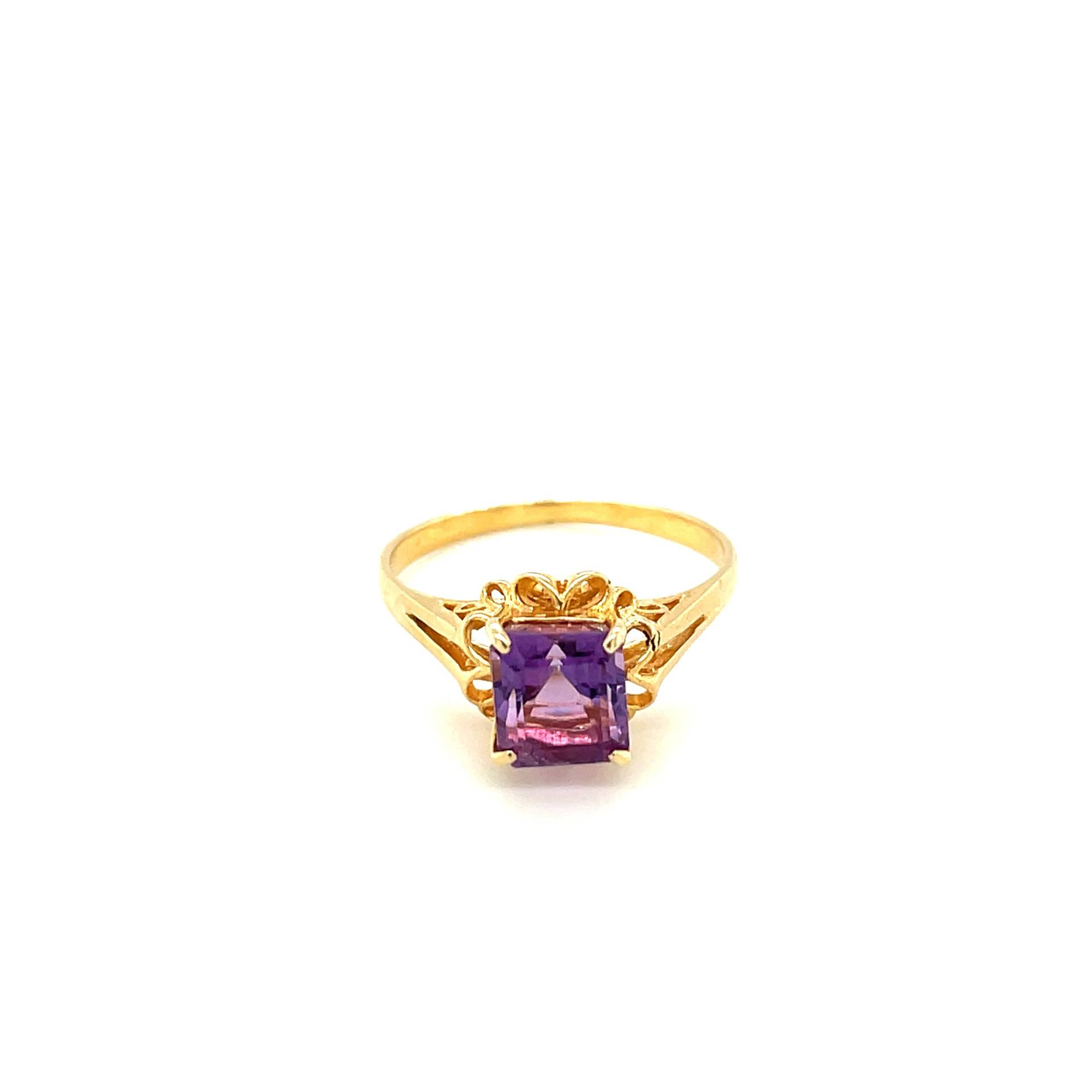 14K Gelbgold Prinzessin Geschnitten Amethyst Solitär Ring von Crawfordsjewel