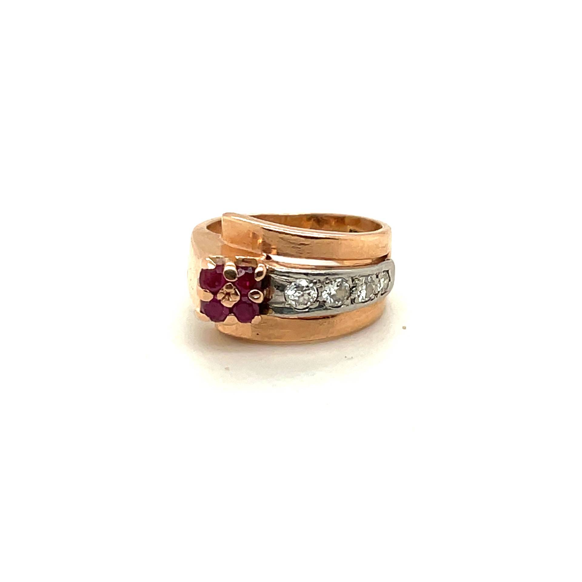 14K Roségold Diamant Und Rubin Abschlussblume Ring von Crawfordsjewel