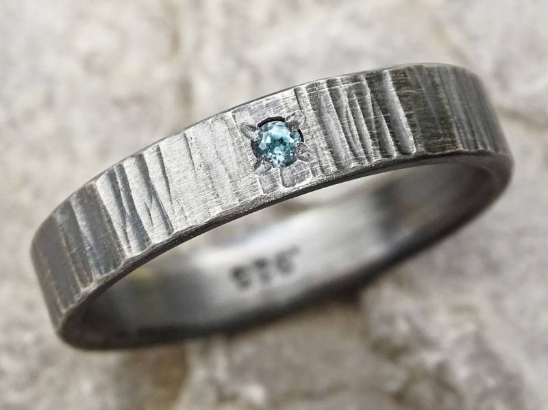 sterling Silber Edelstein Ring Gehämmert Baumrinde Ehering von CrazyAssJewelry