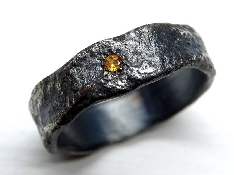 sterling Silber Geschmolzener Ring Wikinger-Ehering Mit Edelstein von CrazyAssJewelry