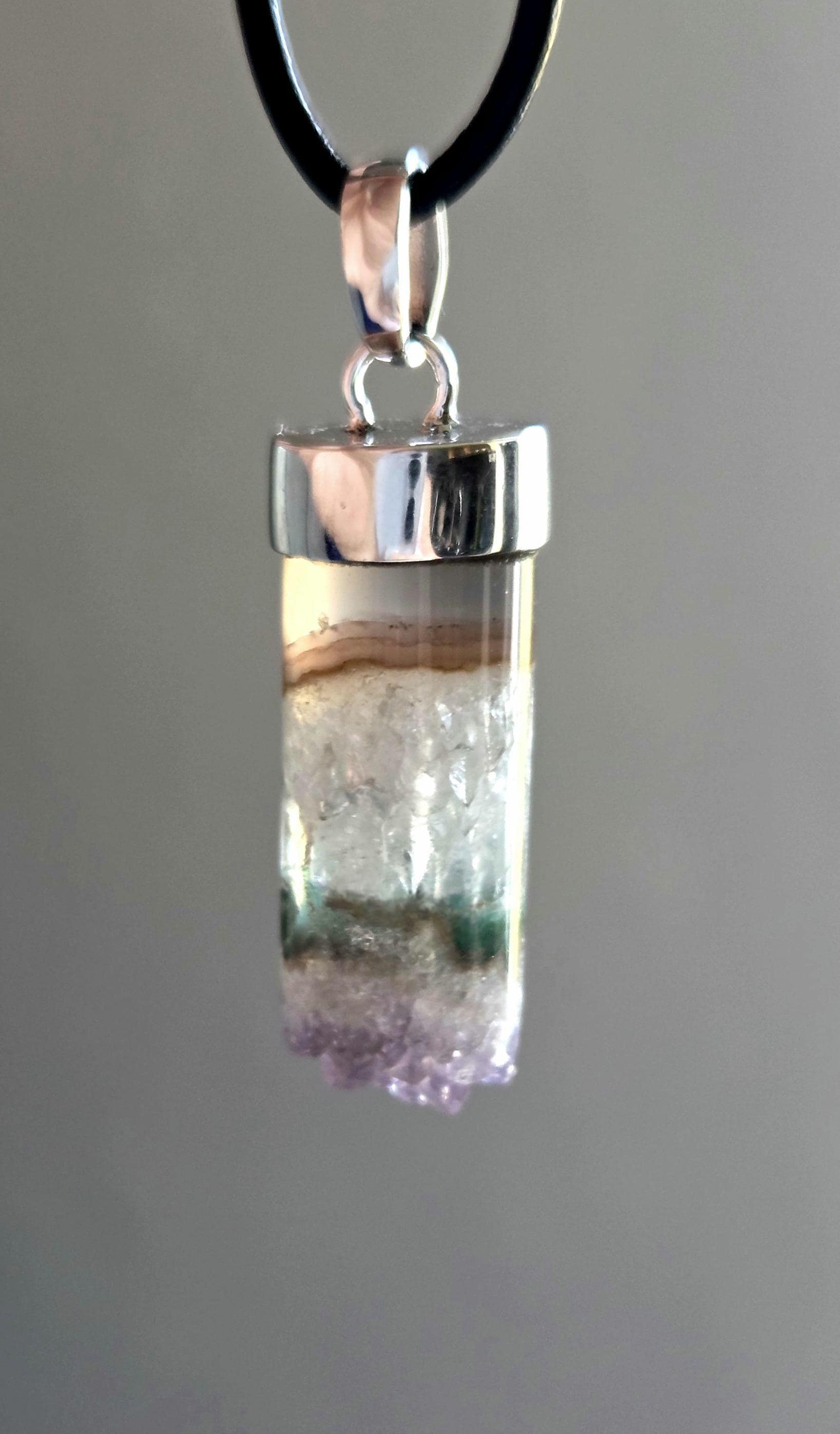 Auralit 23 Auralite 23, Super Seven, Melody Stone Cacoxenit Amethyst Anhänger, An 925Er Silber Kappe Und 925Ersilberöse von CrazyStonesShop