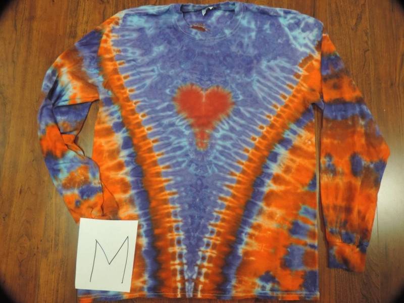 018 Medium Tie-Dye Langarmhemd von CrazyhatTiedyes