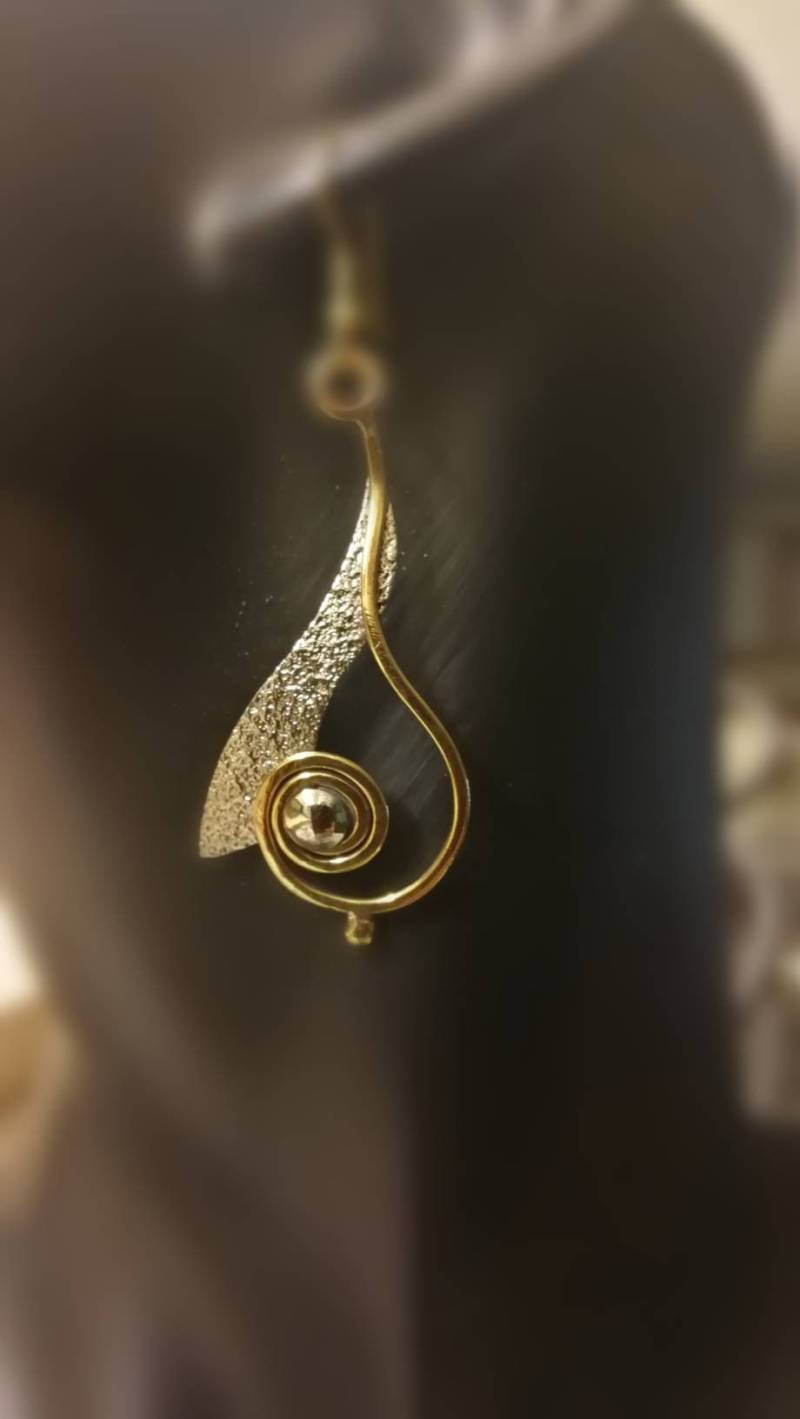 Ohrhänger Spirale Neusilber Und Messing von Crazyschmuck