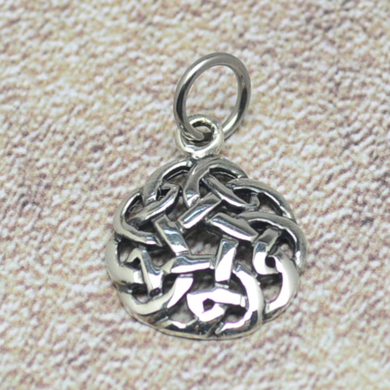 Celtic Knoten Anhänger 925 Silber Edelstahl Mit Oder Ohne Halskette von Crazysteelhouse