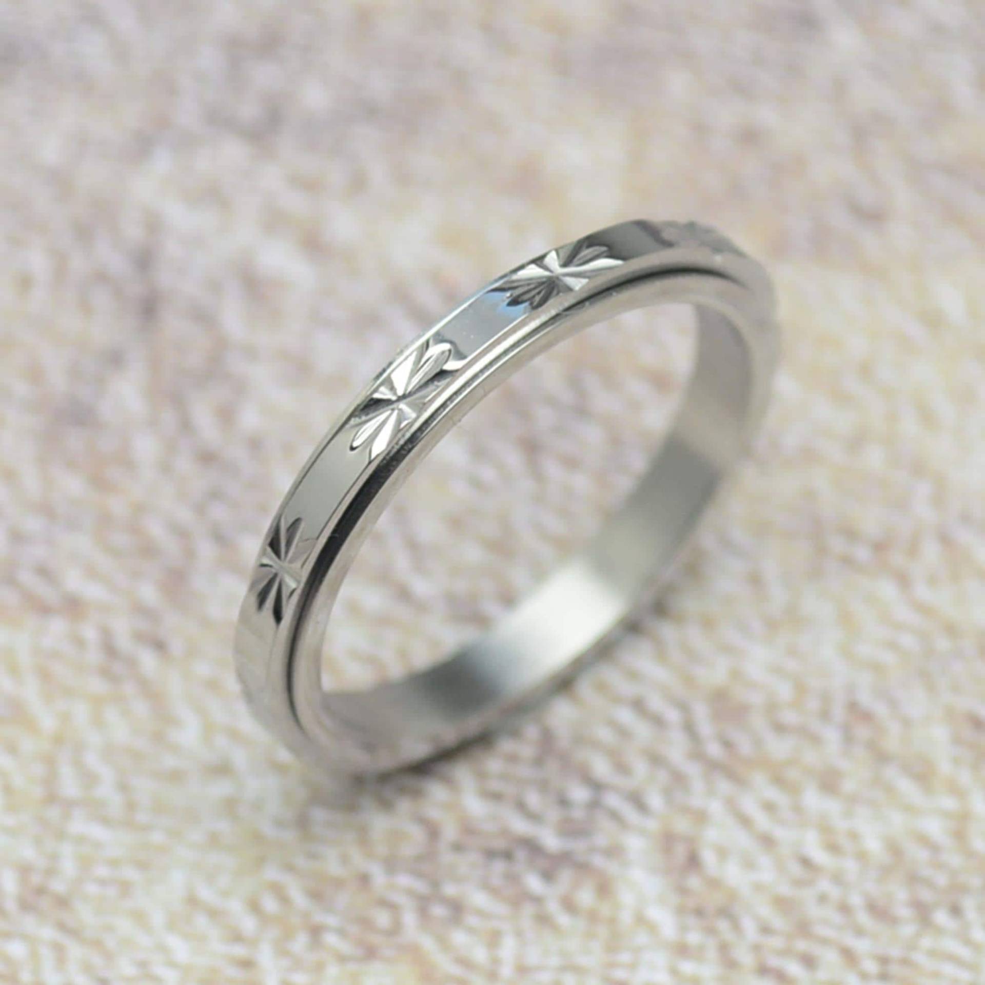 Dreh Ring 3 Mm Moving Spinner Anti Stress Spielring Edelstahl von Crazysteelhouse