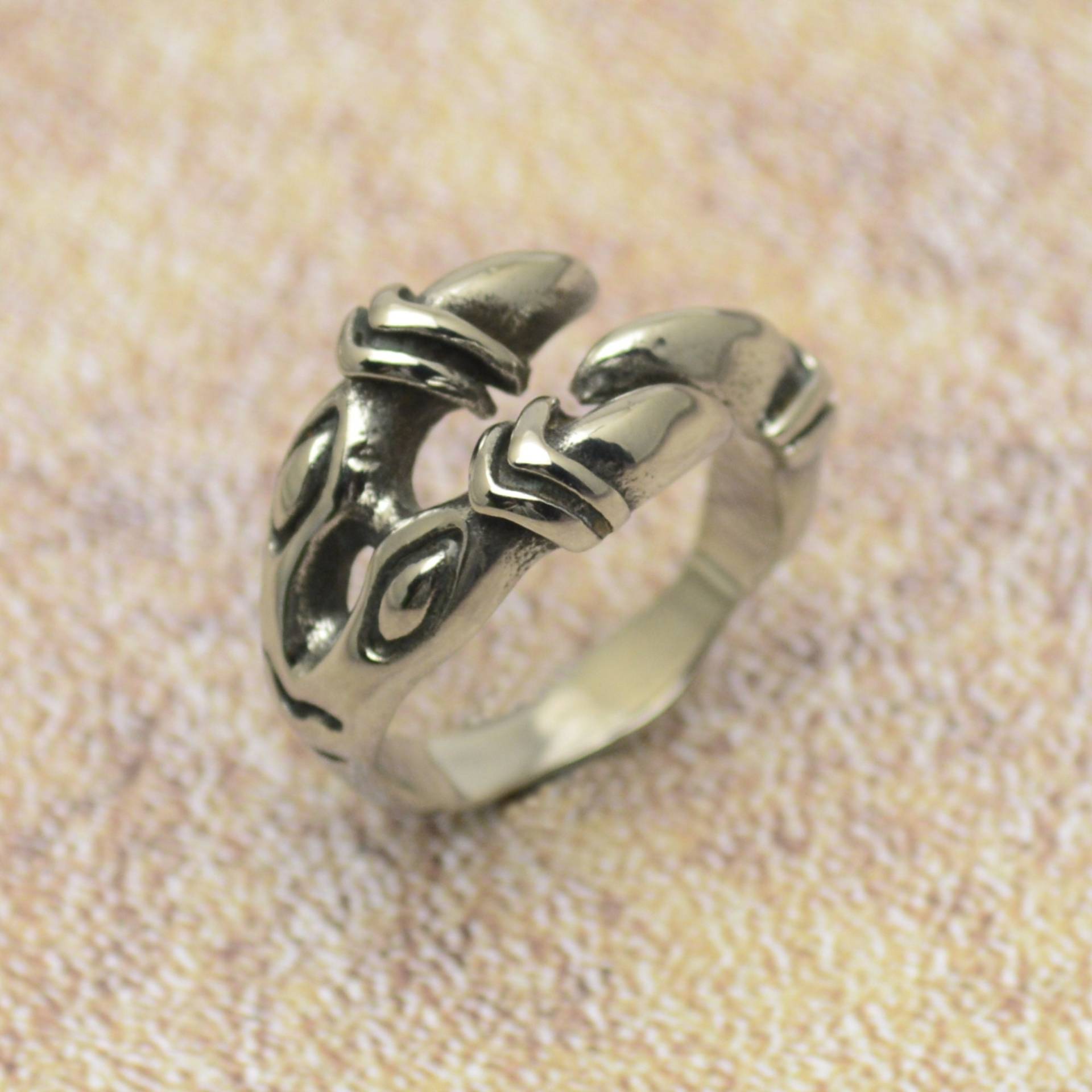 Klaue Klauen Ring Edelstahl Drachenklaue Klaue Klauen Ring Edelstahl Drachenklaue von Crazysteelhouse