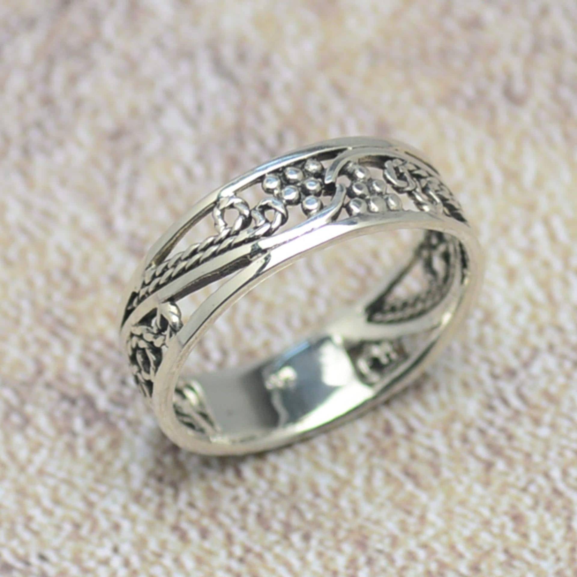 Ring 925 Silber Schmal Celtic Damenring Frauenring Kleine Groessen von Crazysteelhouse