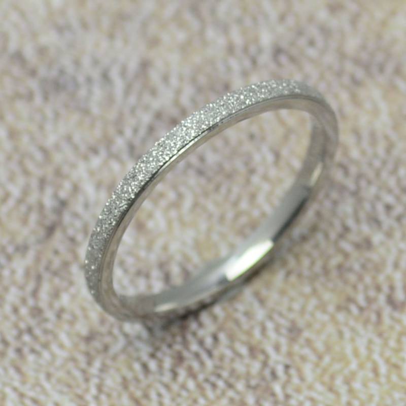 Ring Schmal Mit Diamantierter Optik Edelstahl Silber Damenring von Crazysteelhouse