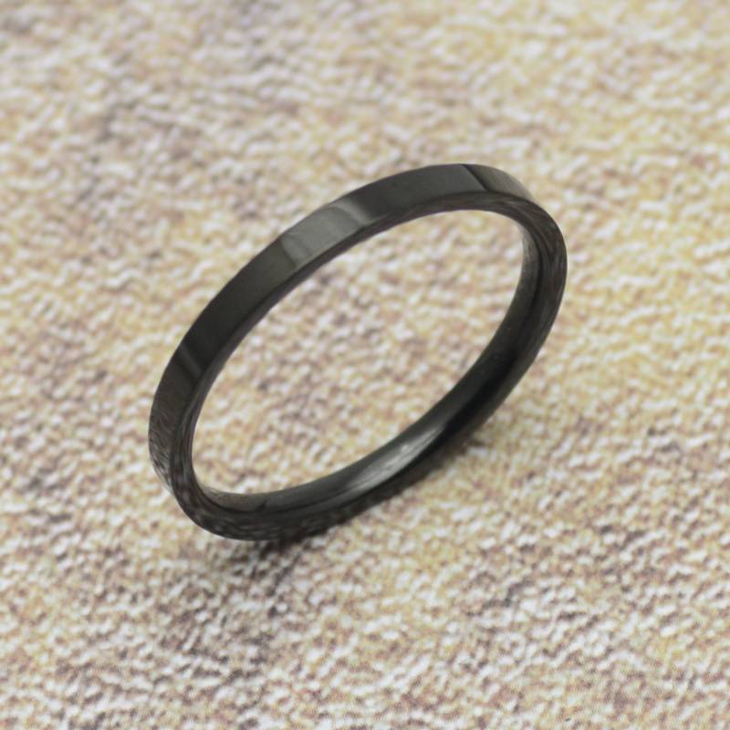 Ring Schwarz Schmal 2 Mm Edelstahl Glänzend Schlicht Vorsteckring von Crazysteelhouse