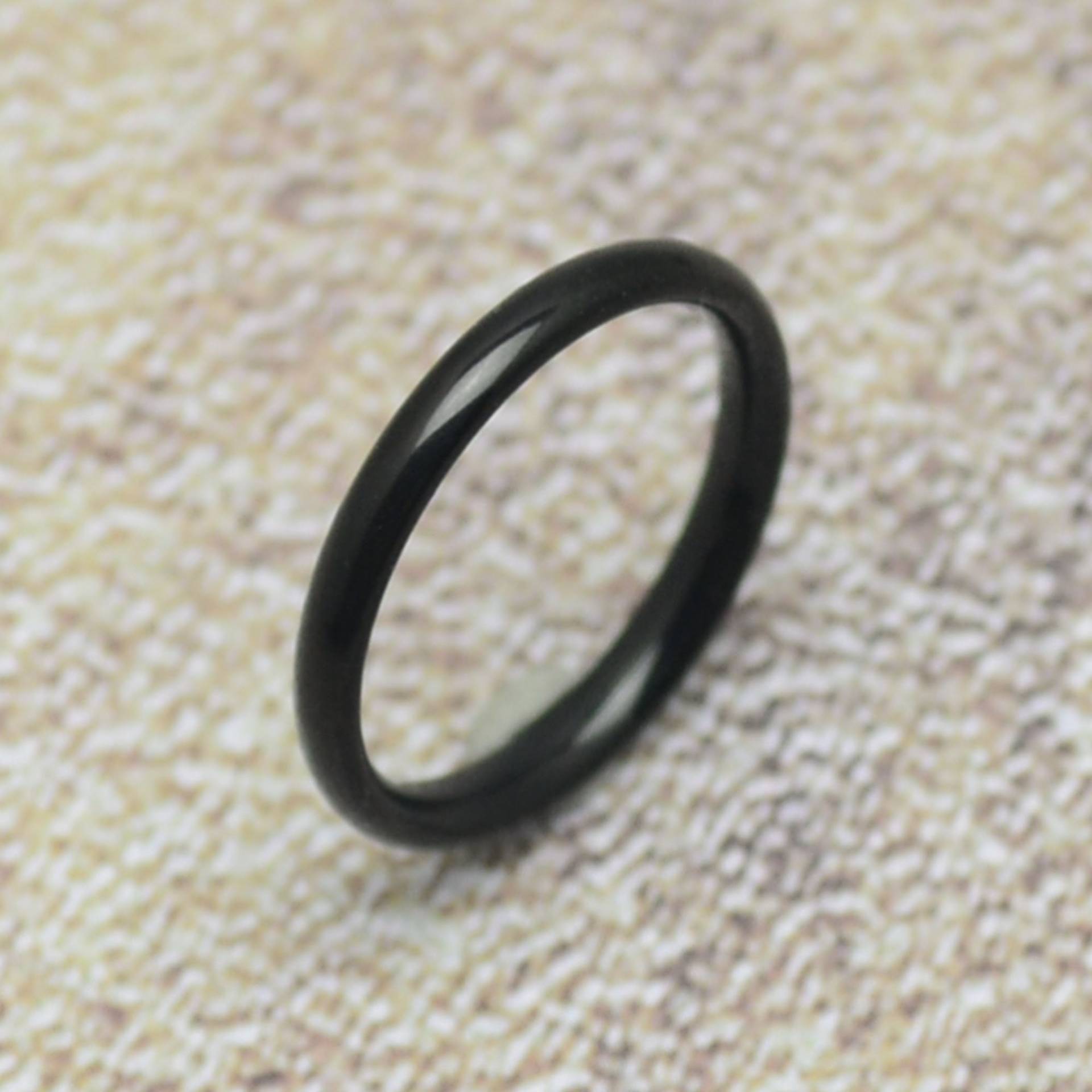 Ring Schwarz Schmal 2 Mm Edelstahl Vorsteckring Damenring Kleine Größen von Crazysteelhouse