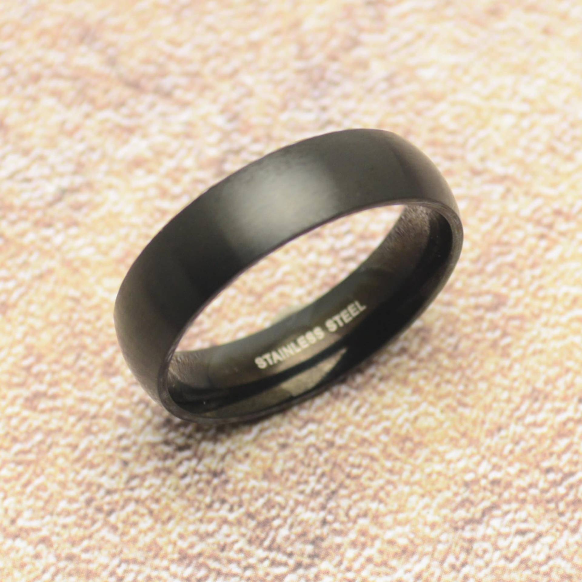 Ring Schwarz Schmal Matt Schlicht Minimalistisch Damenring Herrenring von Crazysteelhouse