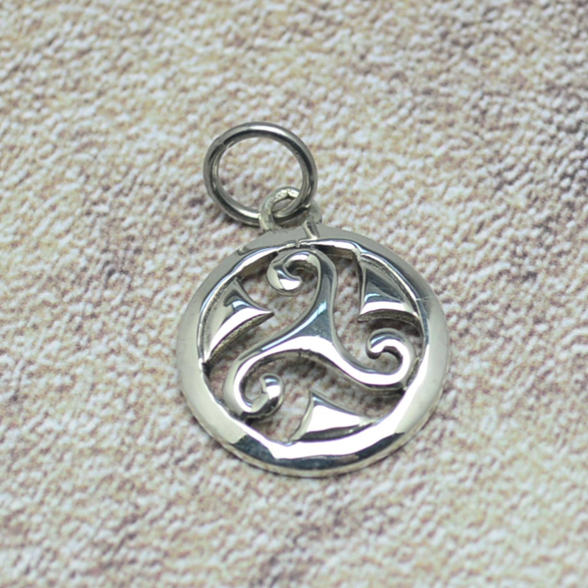 Triskell Triskelle Anhänger 925 Silber Edelstahl Mit Oder Ohne Halskette von Crazysteelhouse