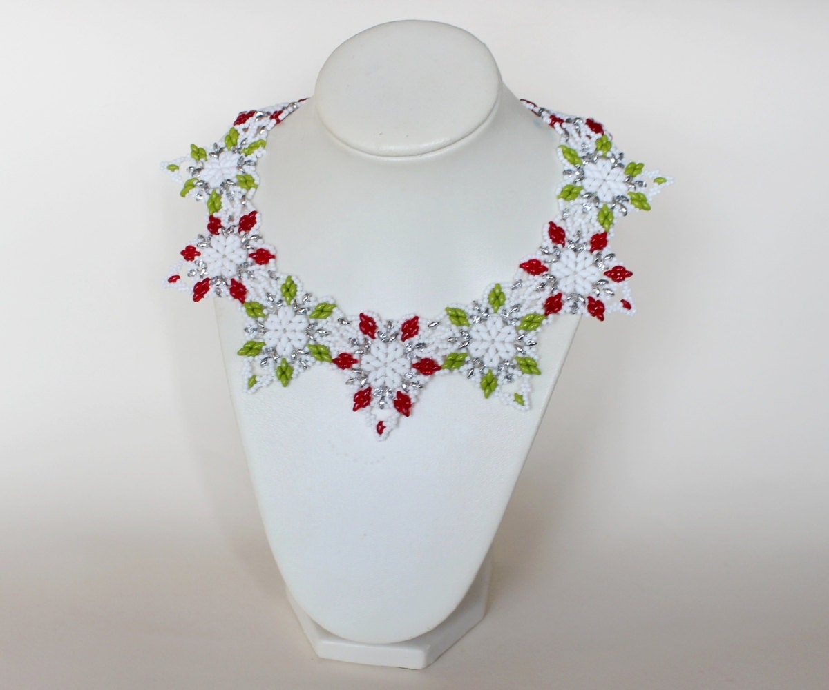 Perlen Urlaub Halskette. Ooak Superduo Perlenarbeit, Rot, Weiss Und Grün von CrazywoolByElena