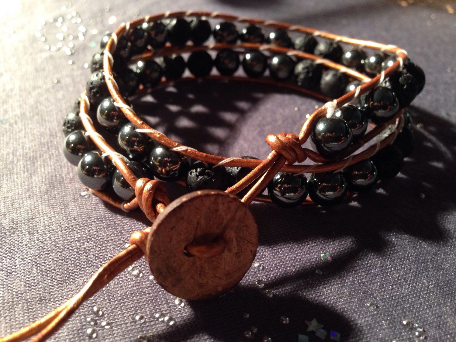 Lavastein & Hämatit Wrap Armband von Cre8vMama