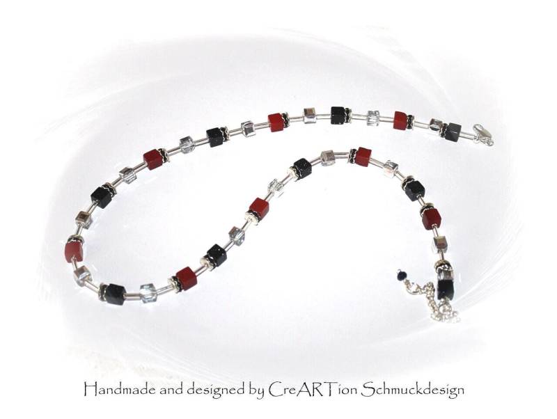 Bildschöne Würfelkette, Roter Jaspis, Schimmernder Blaufluß, Kristall Und Straß, Collier Jaspis von CreARTion