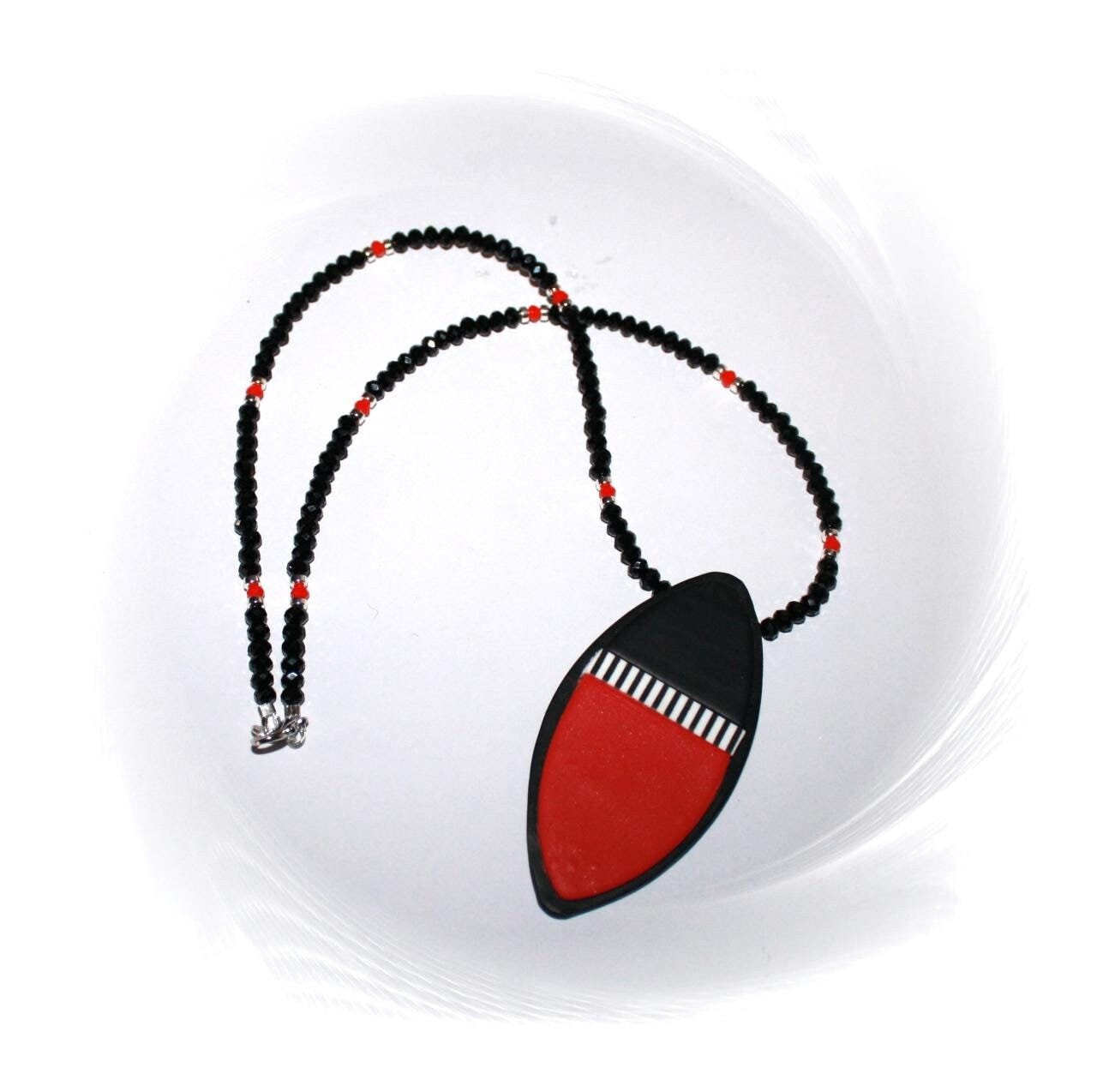 Extravagante Kette, Kette Mit Anhänger, Polymer Art, Rot Schwarz Weiß Gestreift, Unikatschmuck Handmade von CreARTion