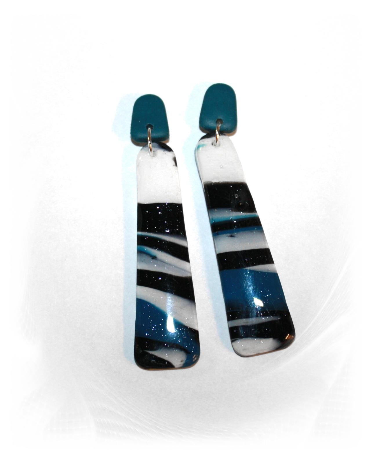 Tolle Ohrringe, Hängeohrringe, Trendfarbe Petrol, Statement Handmade, Unikatschmuck von CreARTion