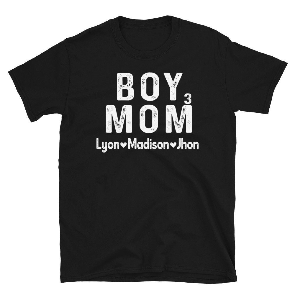 Personalisiertes Junge Mama Von 3 Jungen Shirt, Jungs Geschenke, Muttertagsshirt Mit Namen, Mom Of Boys T-Shirt, Geburtstagsgeschenke von CreaTeeveCustom