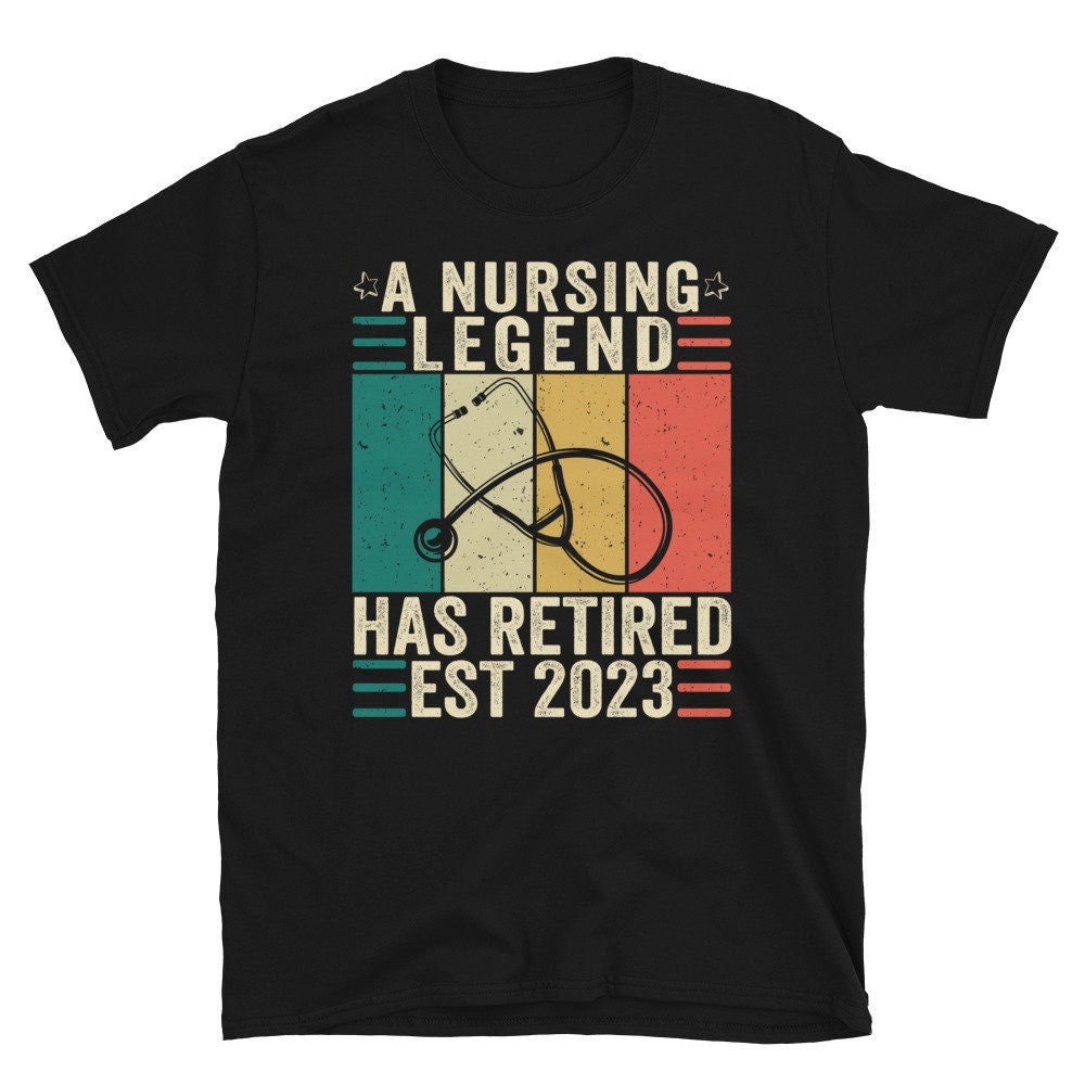 Ruhestand Krankenschwester T Shirt, Geschenk Für Krankenschwester, Lustiges Shirt Pensionierte Retro Vintage von CreaTeeveCustom