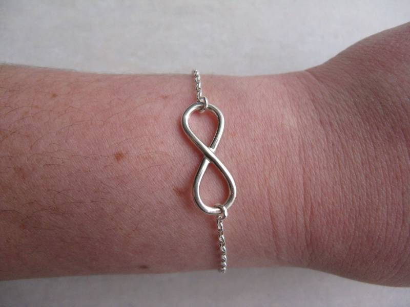 Unendlichkeitsarmband Aus 925Er Sterlingsilber Unendlichkeitsarmband Aus 925Er Sterlingsilber von Creamelanie