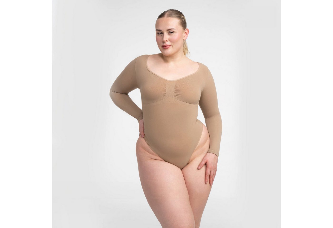 Creamy Fabrics Miederbody Bodysuit Sculpting Shapewear Longsleeve mit String-Beige-3XL (1-tlg) Figurformend von Creamy Fabrics