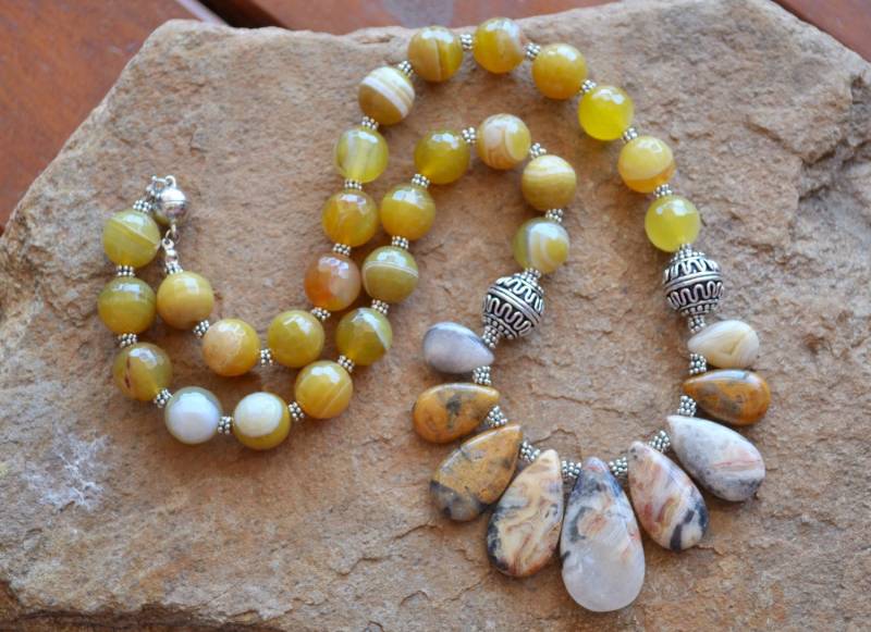 Weihnachtsgeschenk - Gelber Achat Teardrop Halskette Edelstein Anhänger, Handgemachtes Schmuckstück Weihnachtsgeschenk - Gelber Achat Teardrop Halskette Edelstein Anhänger, Handgemachtes Schmuckstück von Creasebysurekha