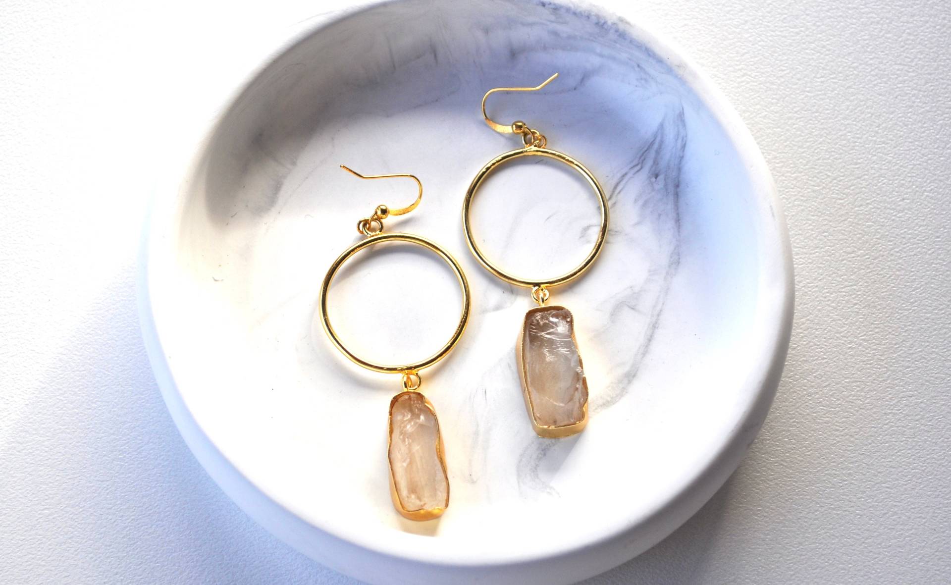 Handgemachte Edelstein Ohrringe von Creasebysurekha