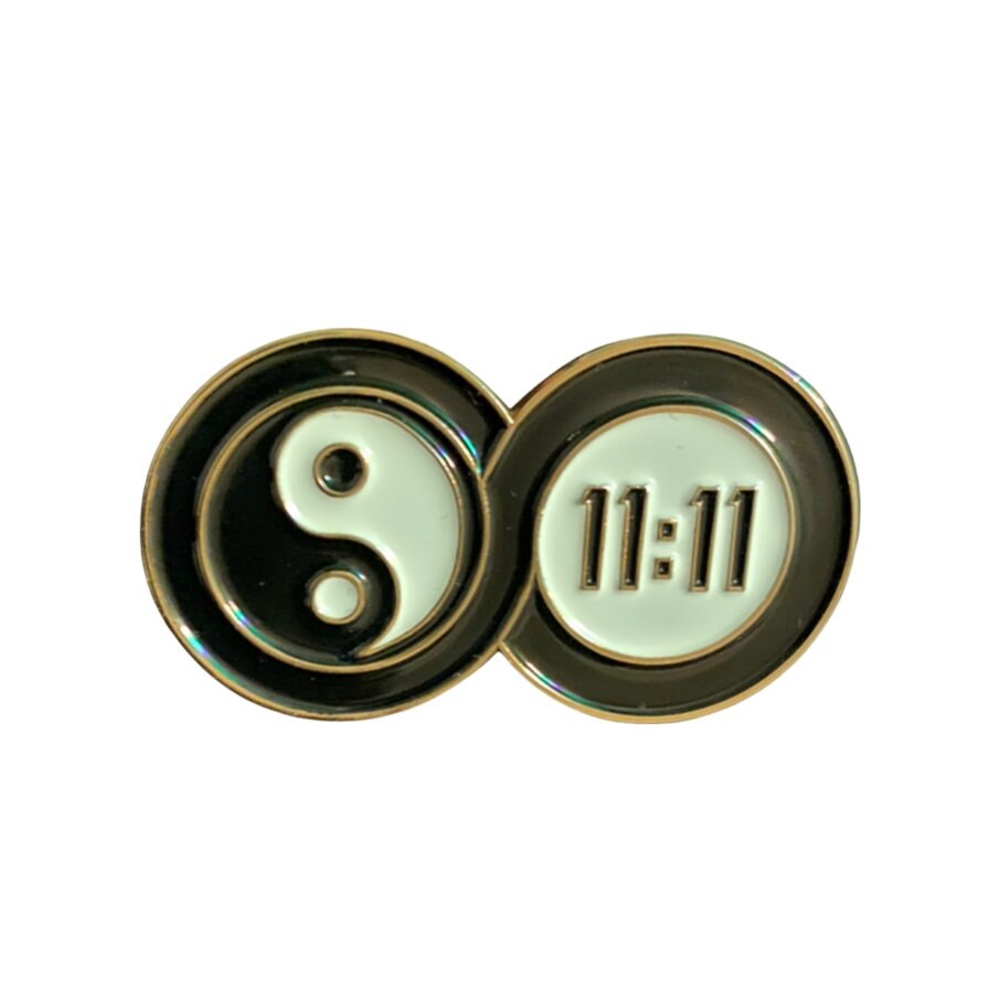 Unendliche Dualität Emaille Pin - Gold Unendliche Dualität Emaille Pin - Gold von CreateByDevineDesign