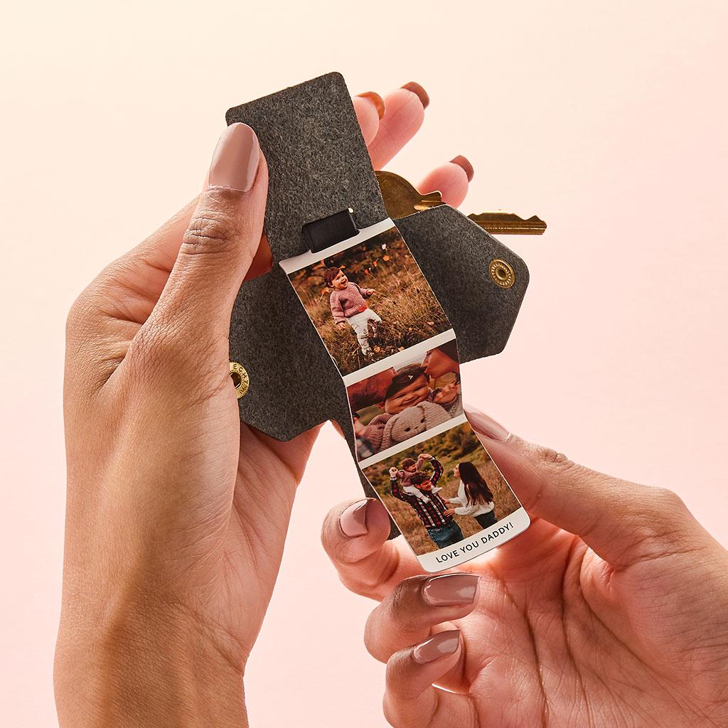 Personalisierte Leder Foto Streifen Umschlag Schlüsselanhänger | Vatertagsgeschenk Personalisierter Für Papa Drei Andenken Geschenk Personalisierte Leder Foto Streifen Umschlag Schlüsselanhänger | Vatertagsgeschenk Personalisierter Für Papa Drei Andenken Geschenk von CreateGiftLove