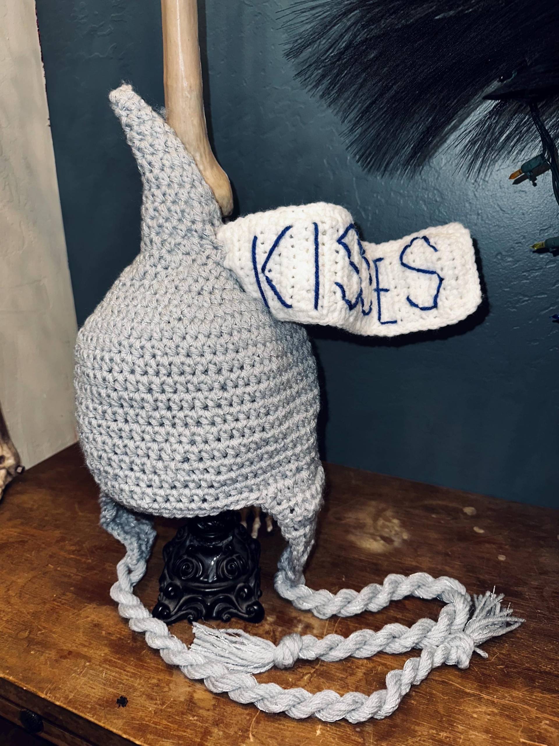 Gehäkelte Hershy's Kiss Hat Gehäkelte Hershy's Kiss Hat von CreatedWithaHook